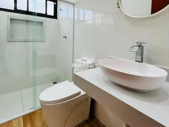 Casa 3 quartos e 3 banheiros, à venda, no bairro Centro em Petrolina