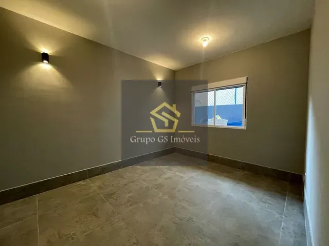 Casa com 504m² 3 quartos e 4 banheiros, à venda, no bairro Ipiranga em Louveira