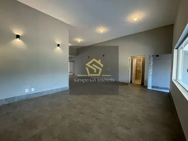 Casa com 504m² 3 quartos e 4 banheiros, à venda, no bairro Ipiranga em Louveira