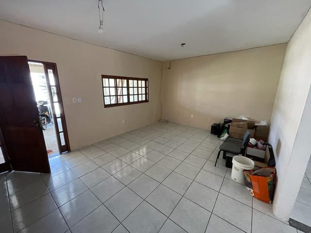 Casa com 444m² 4 quartos e 1 banheiro, à venda, no bairro Campo Grande em Rio de Janeiro