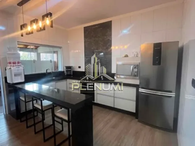 Casa com 283m² 3 quartos e 2 banheiros, à venda, no bairro Parque Flórida em Rio Claro