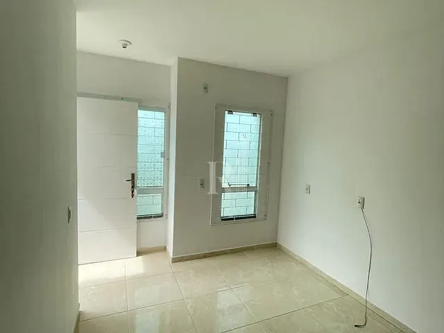Casa 2 quartos e 1 banheiro, à venda, no bairro Areias Mata Atlântica em Tijucas