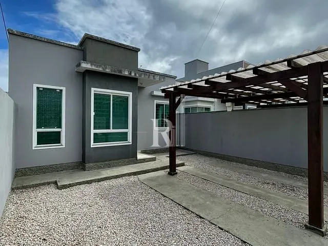 Casa 2 quartos e 1 banheiro, à venda, no bairro Areias Mata Atlântica em Tijucas