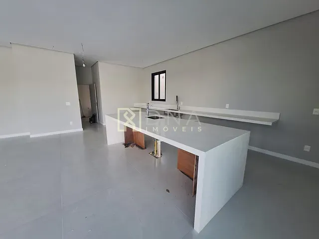 Casa 5 quartos e 8 banheiros, à venda, no bairro Condomínio Reserva do Paratehy em São José dos Campos