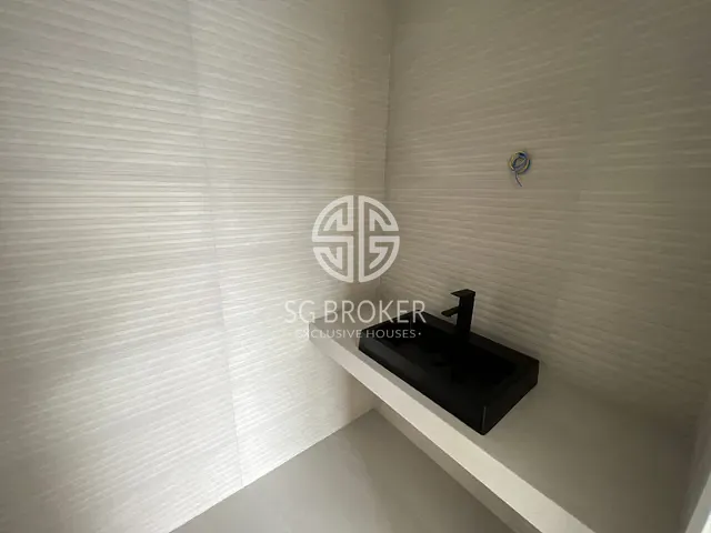 Casa com 245m² 5 quartos e 6 banheiros, à venda, no bairro Recreio dos Bandeirantes em Rio de Janeiro