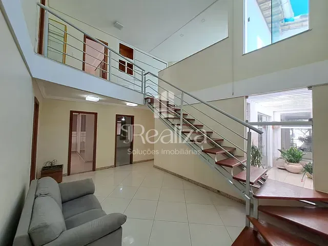 Casa 5 quartos e 6 banheiros, à venda, no bairro São Francisco em Ilhéus