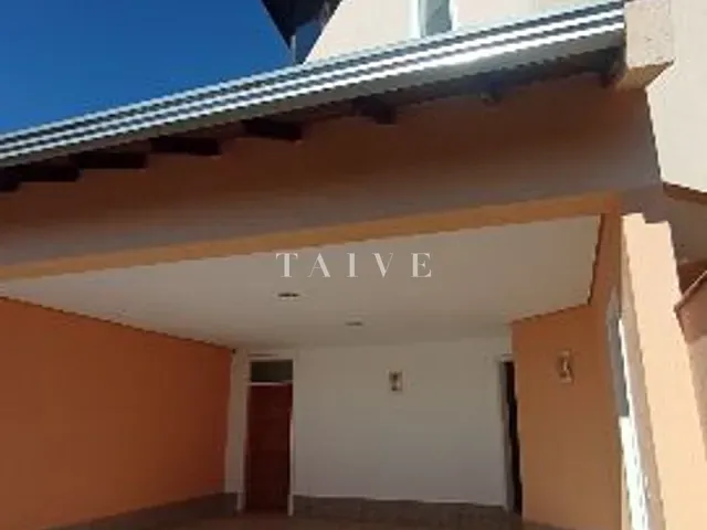 Casa com 600m² 4 quartos e 4 banheiros, à venda, no bairro Tucano em Londrina