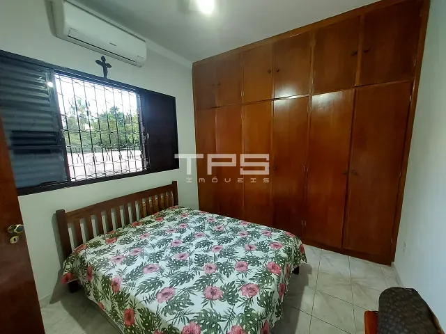 Casa 3 quartos e 2 banheiros, à venda, no bairro Santa Rita em Guaratinguetá