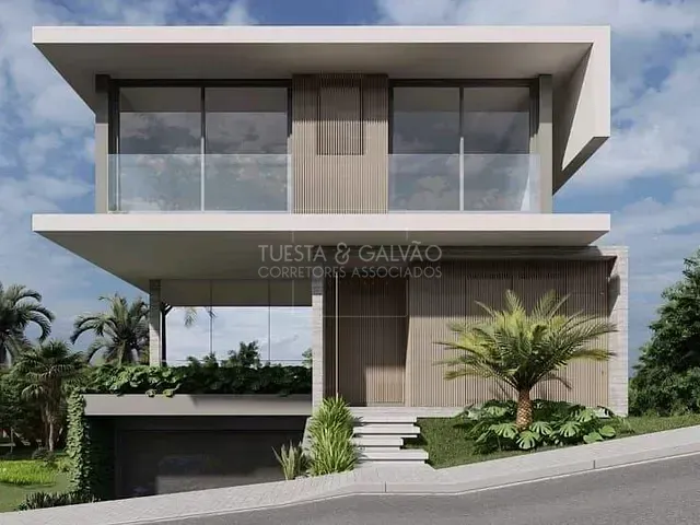 Casa com 360m² 4 quartos e 4 banheiros, à venda, no bairro Santa Felicidade em Curitiba