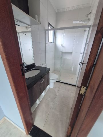 Casa 2 quartos e 3 banheiros, à venda, no bairro Jardim Bela Vista em Rio das Ostras