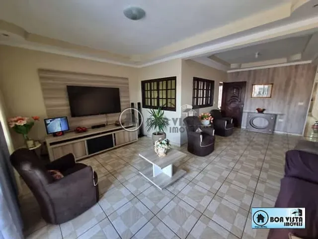 Sobrado com 150m² 3 quartos e 3 banheiros, à venda, no bairro Jardim Varan em Suzano