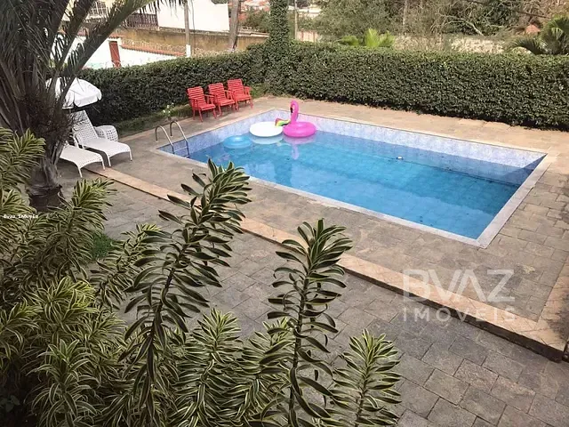 Casa com 920m² 7 quartos e 6 banheiros, à venda, no bairro Parque Tamariz em Iguaba Grande
