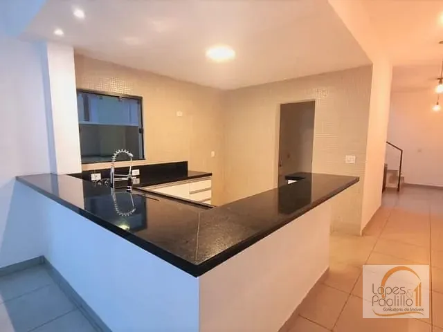 Casa com 150m² 3 quartos e 1 banheiro, à venda, no bairro Jardim Maristela em Atibaia
