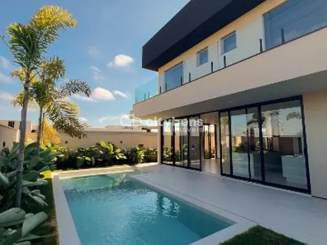 Casa 3 quartos e 5 banheiros, à venda, no bairro Loteamento Alphaville Araçatuba em Araçatuba