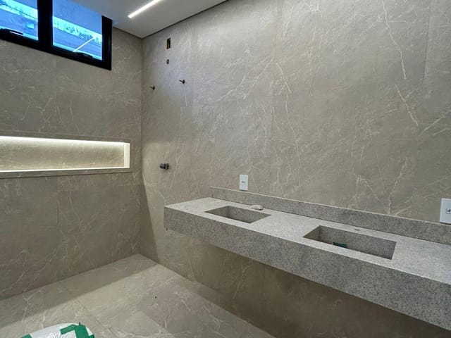 Casa com 275m² 3 quartos e 4 banheiros, à venda, no bairro São José em Franca