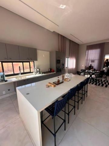 Casa com 400m² 3 quartos e 5 banheiros, à venda, no bairro Setor Habitacional Tororó (Jardim Botânico) em Brasília