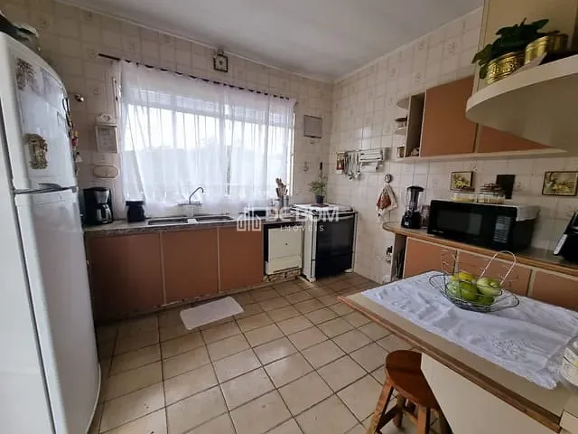Casa com 656m² 4 quartos e 5 banheiros, à venda, no bairro Jardim Quisisana em Poços de Caldas