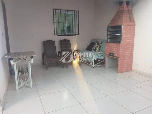Casa com 180m² 3 quartos e 1 banheiro, à venda, no bairro Lourdes em Uberaba