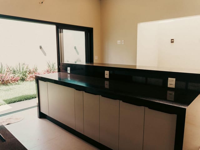 Casa com 294m² 3 quartos e 4 banheiros, à venda, no bairro Porto Unique em Dourados