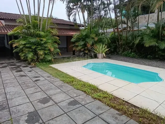Casa com 362m² 2 quartos e 1 banheiro, à venda, no bairro Cantagalo em Guapimirim