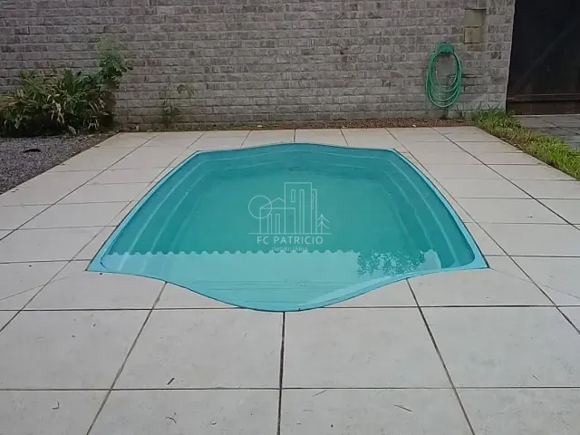 Casa com 362m² 2 quartos e 1 banheiro, à venda, no bairro Cantagalo em Guapimirim