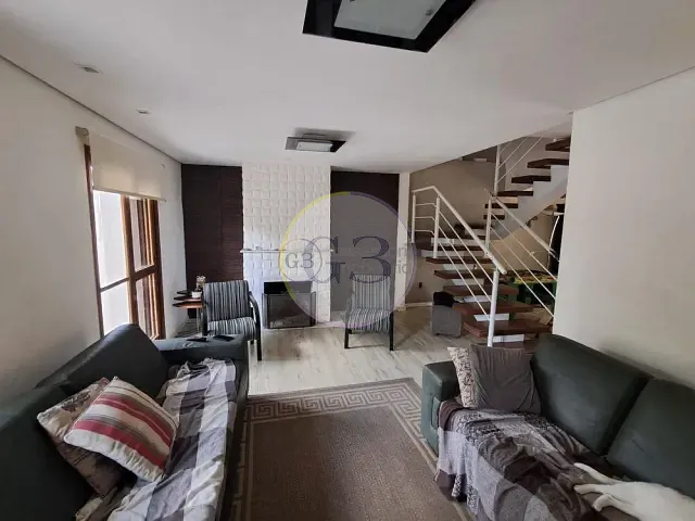 Casa 4 quartos e 3 banheiros, à venda, no bairro Centro em Pelotas