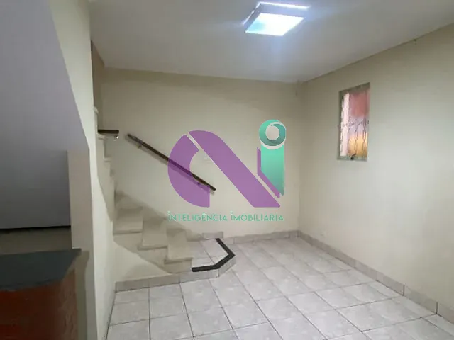 Casa 3 quartos e 2 banheiros, para alugar, no bairro km 18 em Osasco