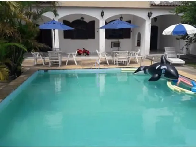 Casa com 360m², à venda, no bairro Realengo em Rio de Janeiro