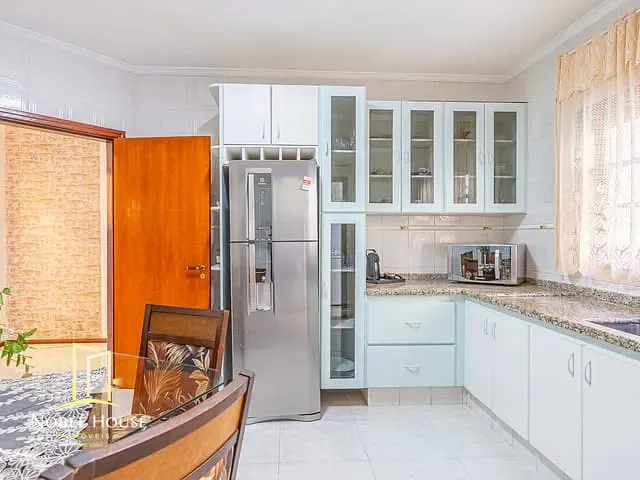 Casa 4 quartos e 5 banheiros, à venda, no bairro Santa Cândida em Vinhedo