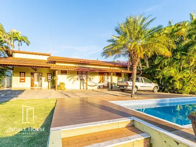 Casa 4 quartos e 5 banheiros, à venda, no bairro Santa Cândida em Vinhedo