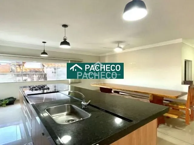 Casa com 330m² 4 quartos e 2 banheiros, à venda, no bairro Vila Brasil em Santa Bárbara D'Oeste