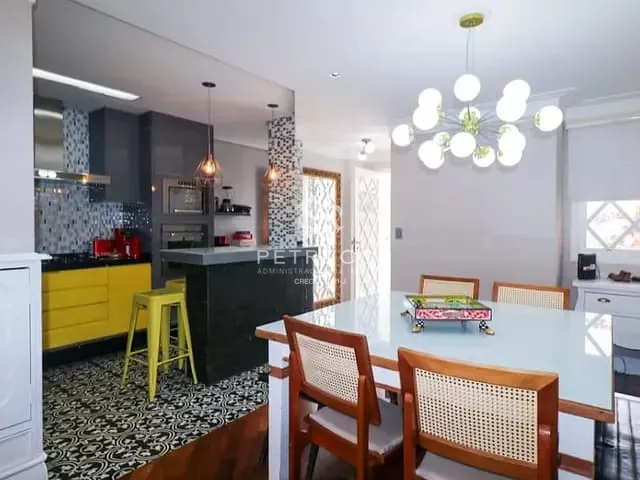 Casa com 264m² 3 quartos e 1 banheiro, à venda, no bairro Mauá em São Caetano do Sul