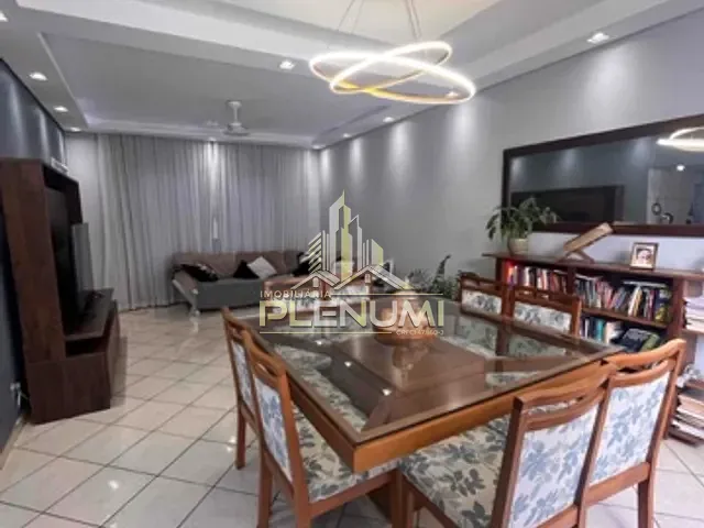 Casa com 300m² 3 quartos e 2 banheiros, à venda, no bairro Jardim América em Rio Claro
