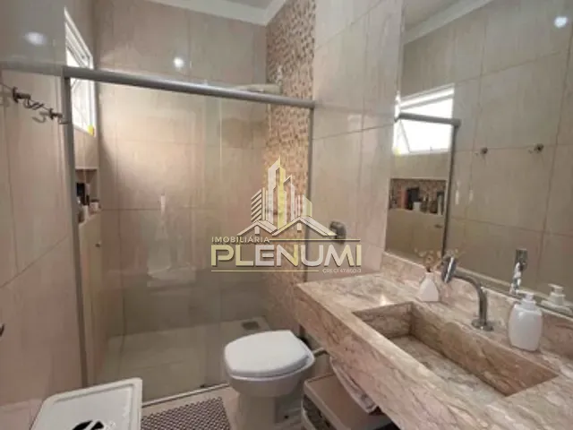 Casa com 300m² 3 quartos e 2 banheiros, à venda, no bairro Jardim América em Rio Claro