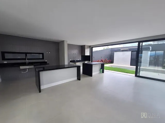 Casa 5 quartos e 6 banheiros, à venda, no bairro Urbanova em São José dos Campos
