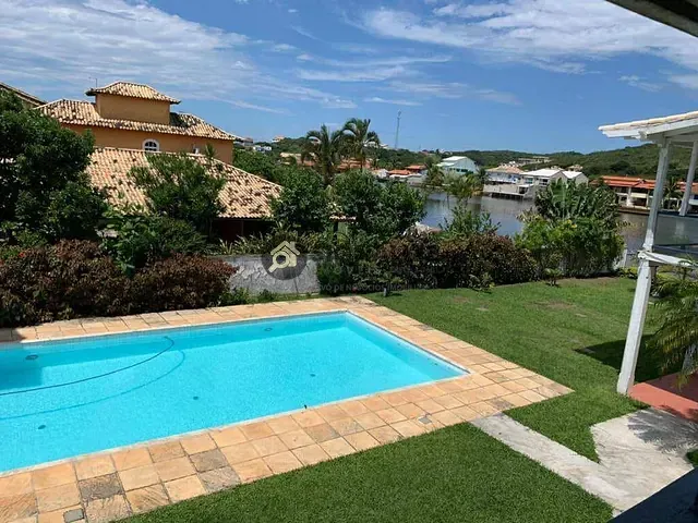 Casa com 2400m² 7 quartos e 7 banheiros, à venda, no bairro Ogiva em Cabo Frio