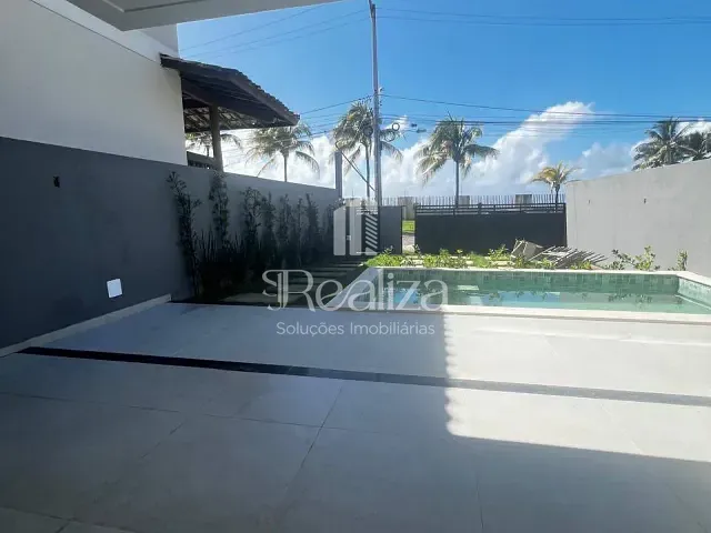 Casa com 220m² 4 quartos e 5 banheiros, à venda, no bairro Nossa Senhora da Vitória em Ilhéus