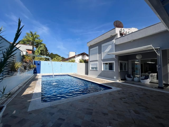 Foto do Casa - Casa de praia em condomínio Costa Norte à venda, Boracéia, São Sebastião, SP, beira mar, 6 suítes, piscina | Tamara Velloso Corretora de Imóveis