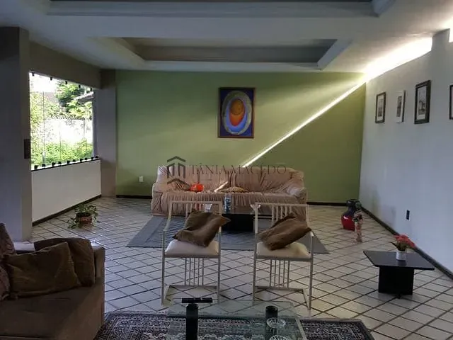 Casa com 1416m² 3 quartos e 1 banheiro, à venda, no bairro Poço em Recife