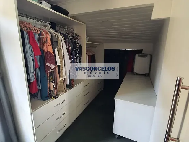 Casa com 360m² 4 quartos e 1 banheiro, à venda, no bairro Jardim Esplanada em São José dos Campos