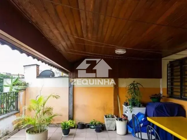 Casa com 130m² 3 quartos e 5 banheiros, à venda, no bairro Santo Antonio em Osasco