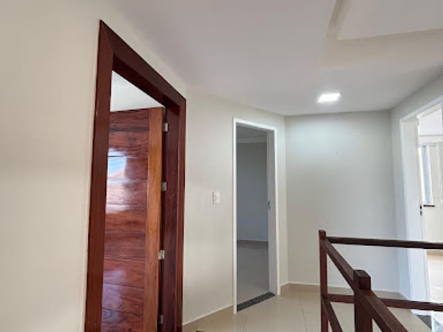 Casa com 450m² 4 quartos e 2 banheiros, à venda ou para alugar, no bairro Aruana em Aracaju