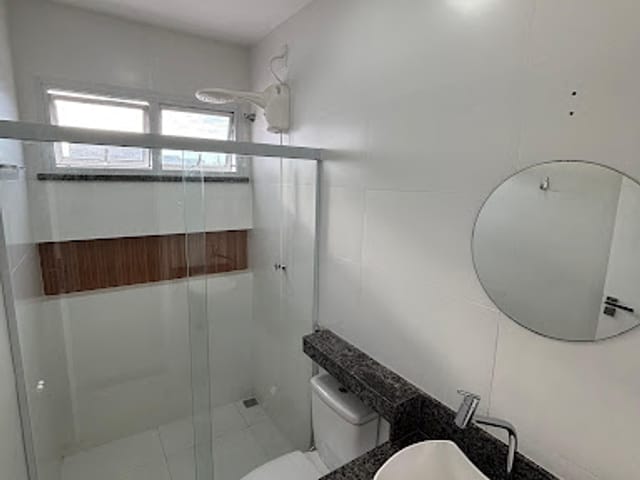 Casa com 450m² 4 quartos e 2 banheiros, à venda ou para alugar, no bairro Aruana em Aracaju