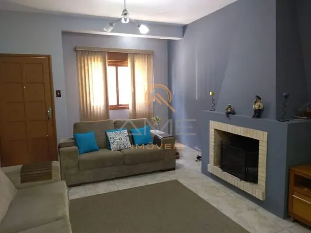 Casa com 150m² 2 quartos e 2 banheiros, à venda, no bairro Centro em Pelotas