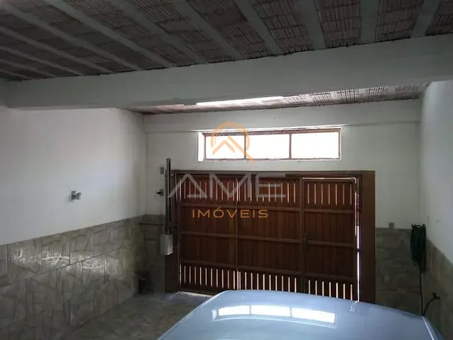 Casa com 150m² 2 quartos e 2 banheiros, à venda, no bairro Centro em Pelotas