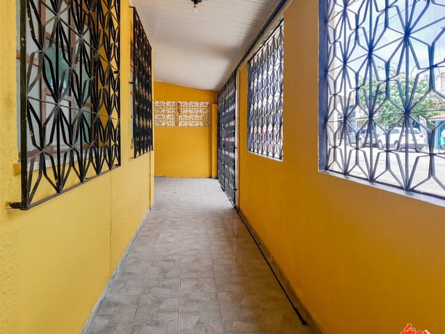 Casa 3 quartos e 1 banheiro, para alugar, no bairro Canudos em Belém