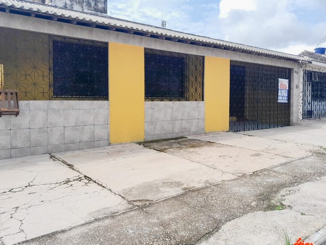Casa 3 quartos e 1 banheiro, para alugar, no bairro Canudos em Belém
