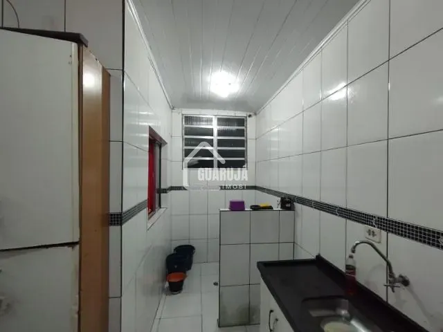 Casa 2 quartos e 1 banheiro, à venda, no bairro Vila Áurea (Vicente de Carvalho) em Guarujá