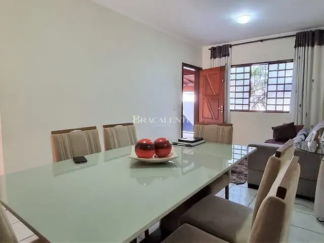 Casa com 300m² 3 quartos e 2 banheiros, à venda, no bairro Loteamento Residencial Fonte Nova em Valinhos