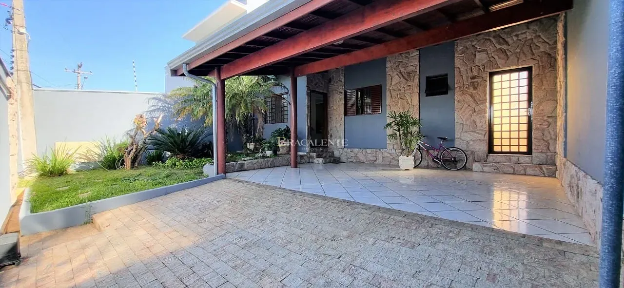Casa, 3 quartos, 156 m² - Foto 1